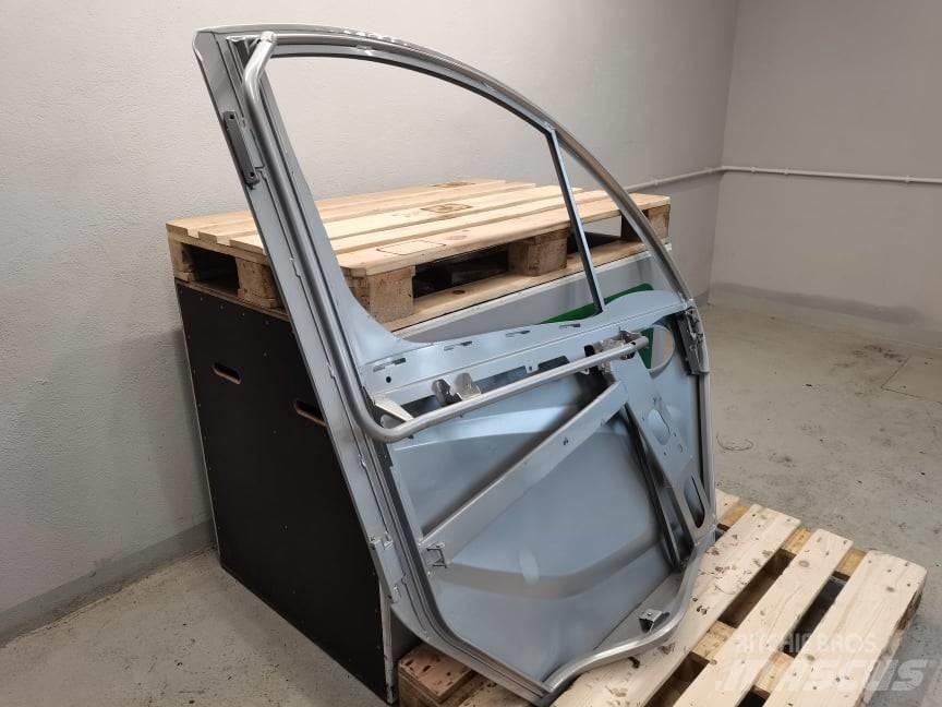Manitou MLT 733 door Forestry Cabin