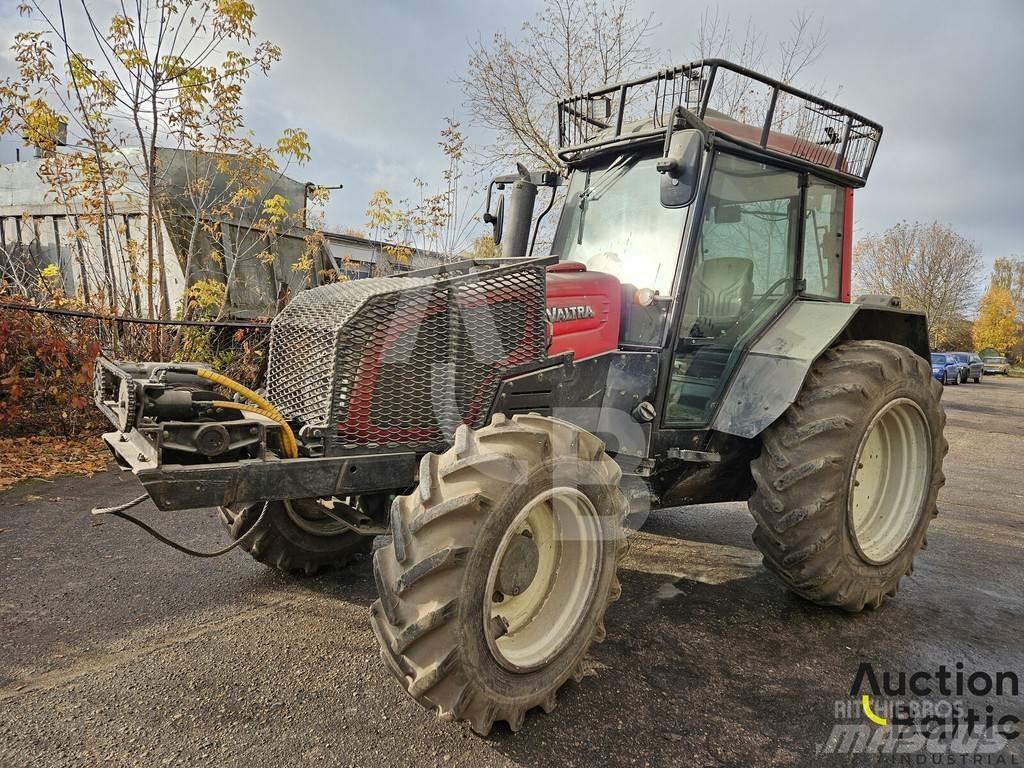 Valtra A 93H Tractors