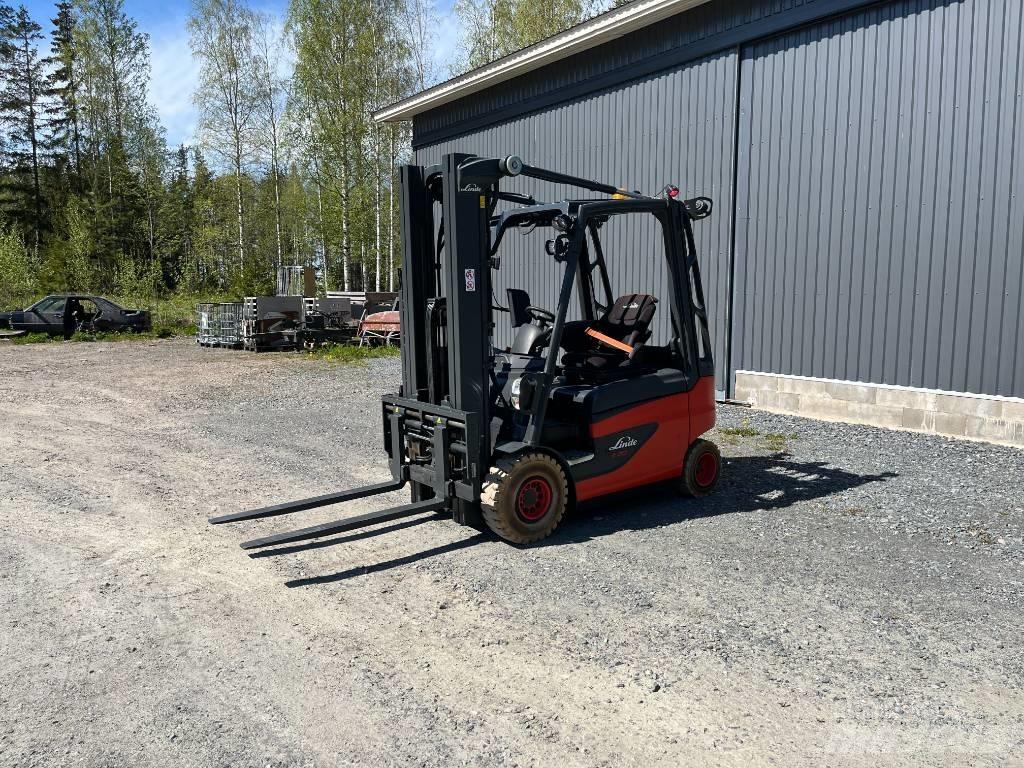 Linde E20-01 Electric Forklifts