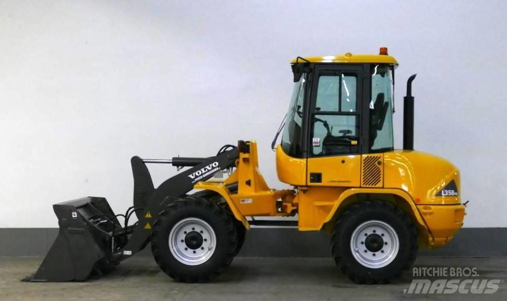 Volvo L 35 B - Z - 4x4 Wheel Loaders