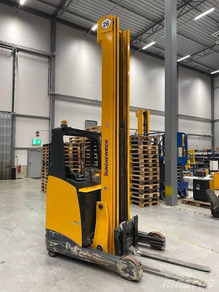Jungheinrich ETV 216 Reach trucks