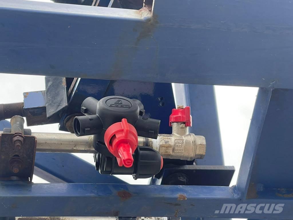 Caruelle 2500L Self-propelled sprayers