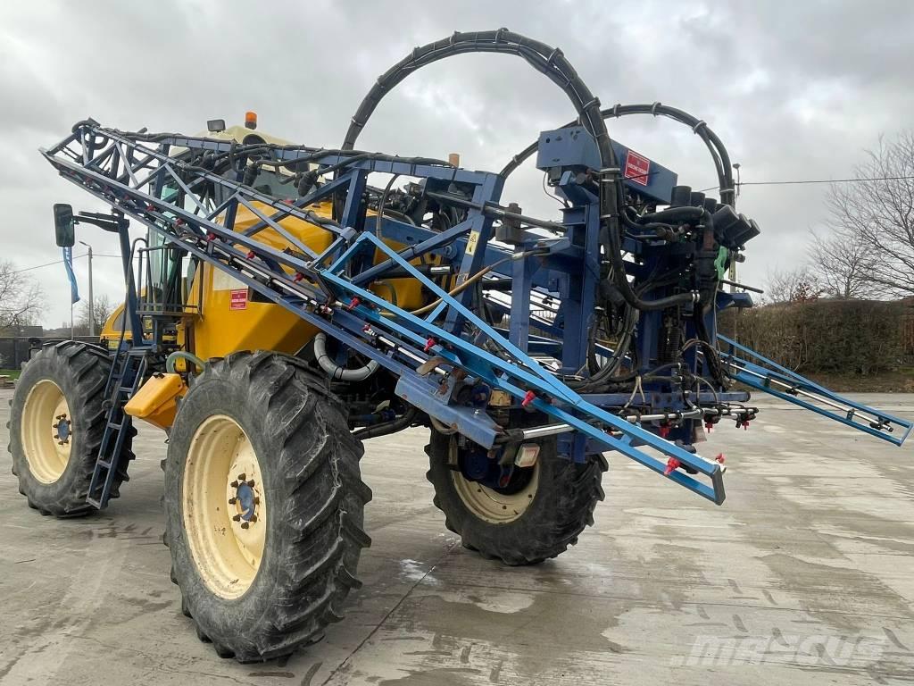 Caruelle 2500L Self-propelled sprayers