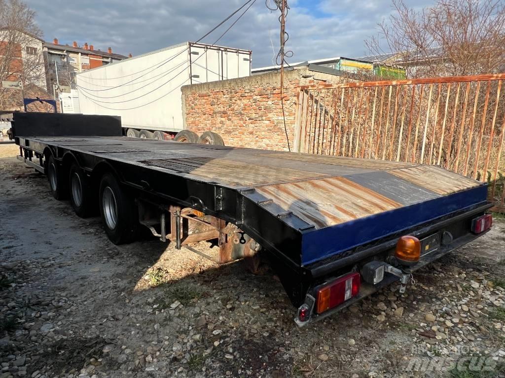 Möslein ST 3 Lowboy Trailers