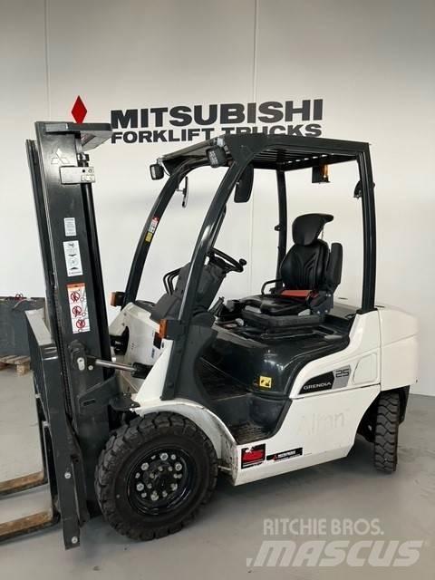 Mitsubishi FD25N3 Diesel Forklifts