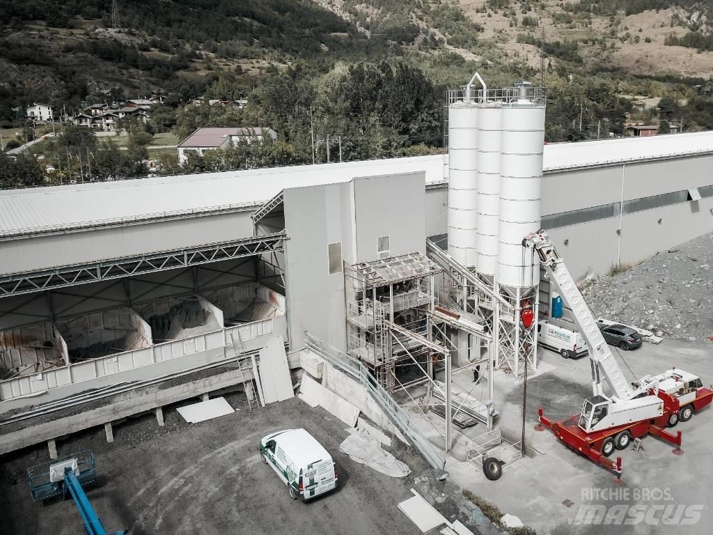  Red Beton Multimix Concrete Equipment
