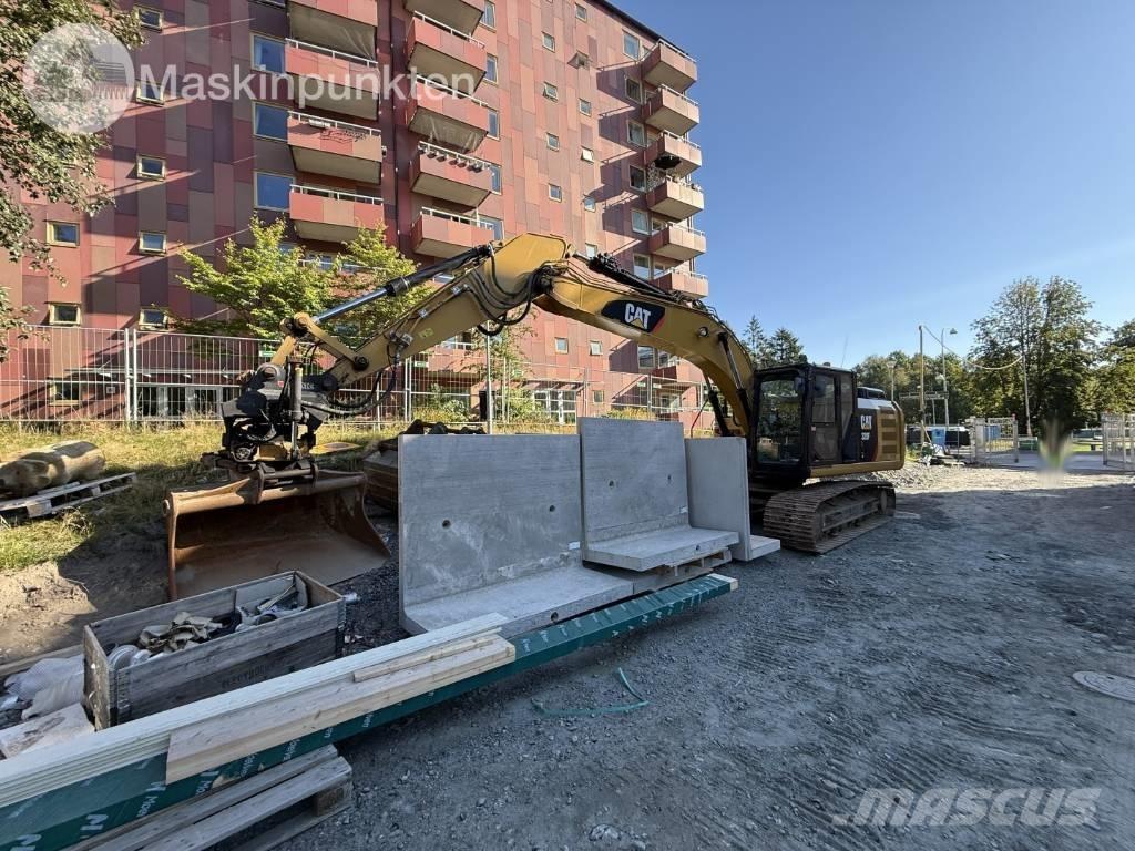 CAT 320 F L Crawler Excavators