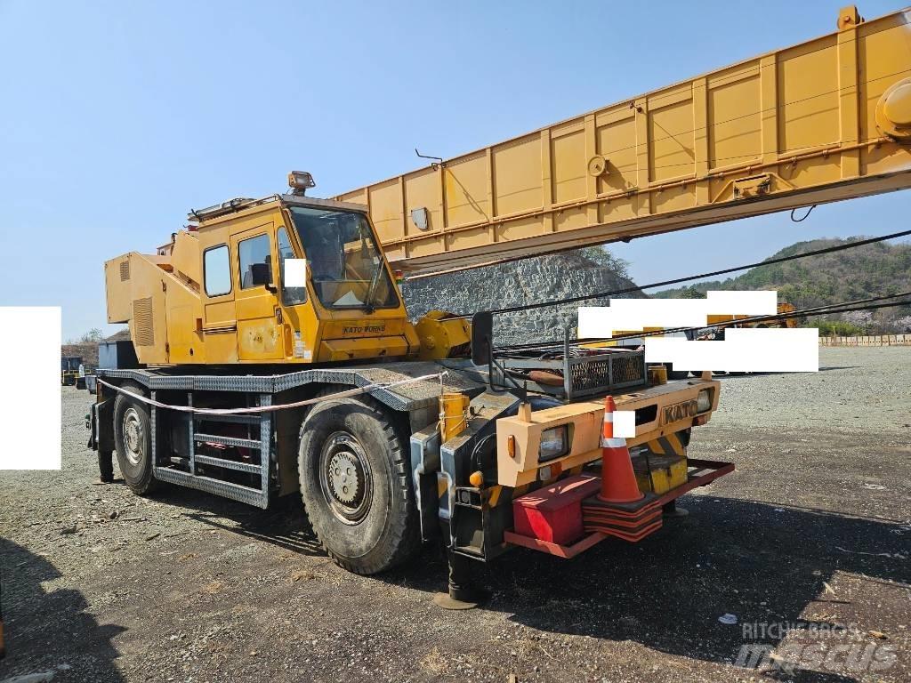 Kato SS 500 Rough Terrain Cranes