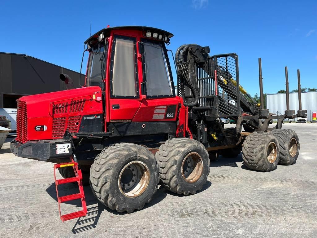 Komatsu 835 Forwarders