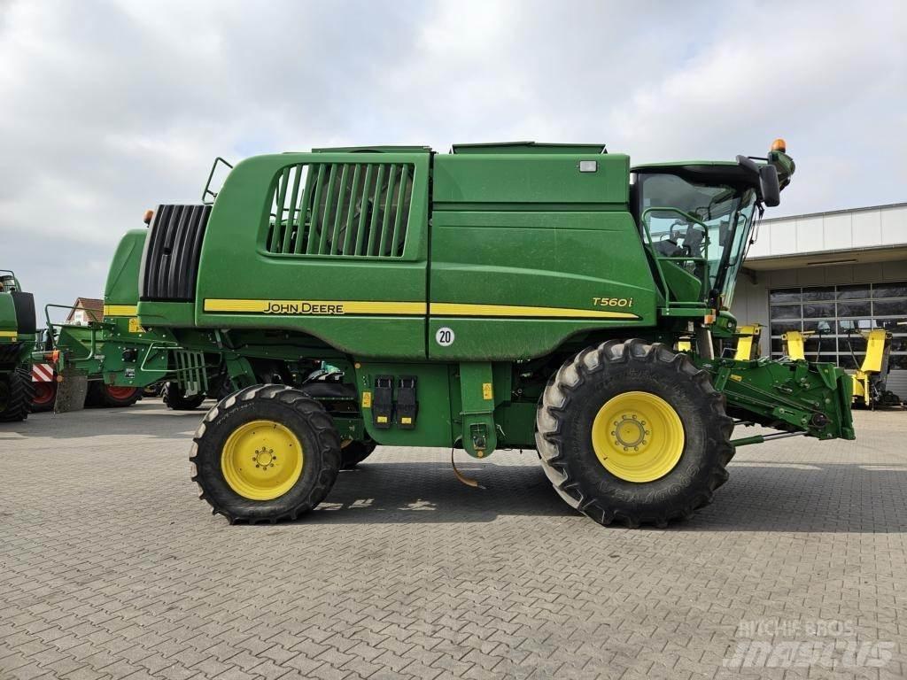 John Deere T560I Combine Harvesters