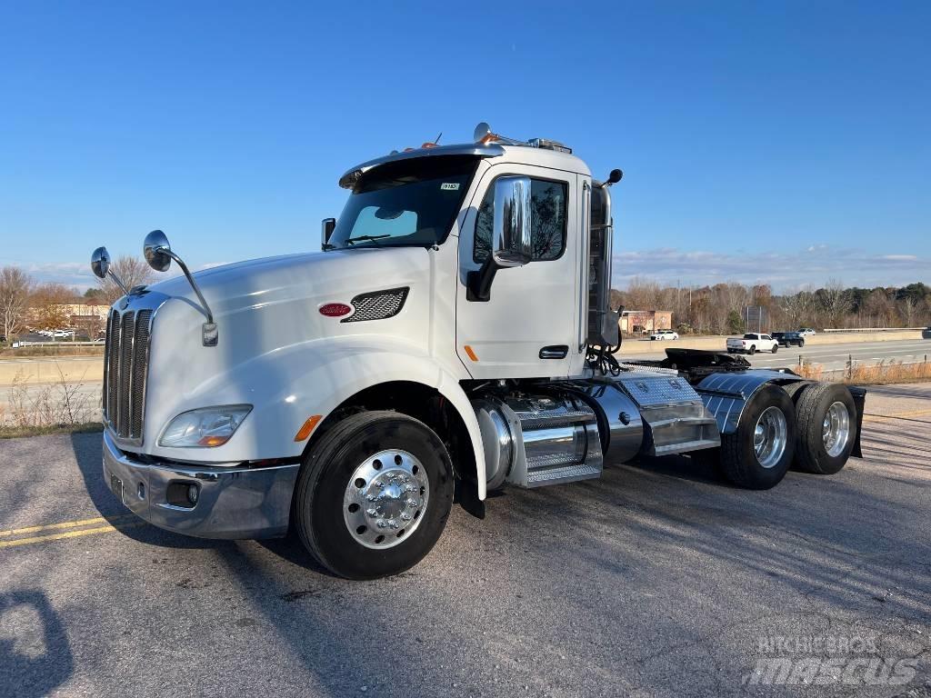 Peterbilt 579 Conventional Trucks / Tractor Trucks