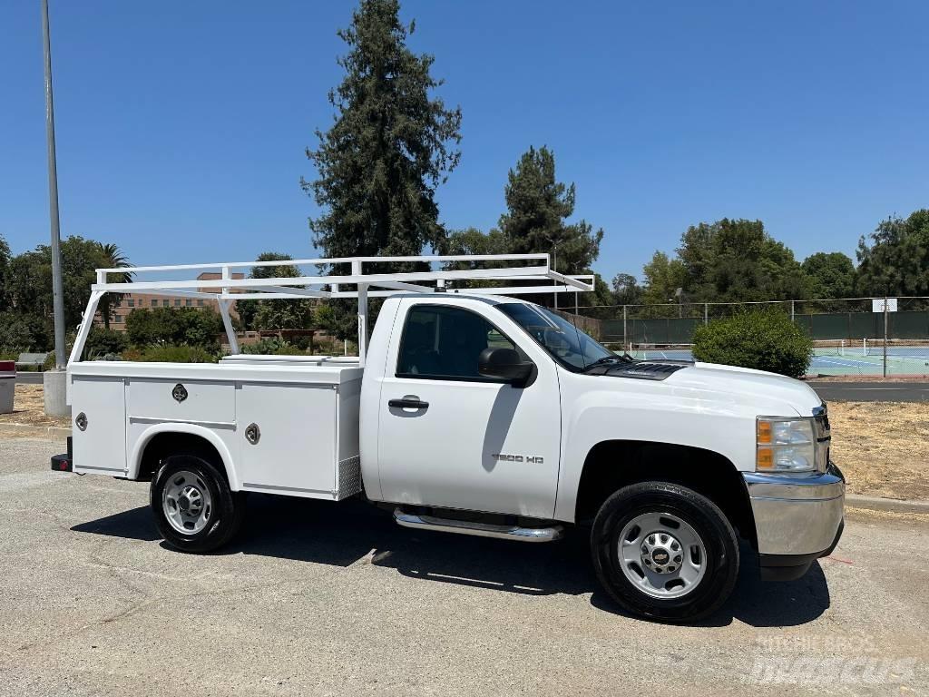 Chevrolet 2500 HD Pickup Trucks