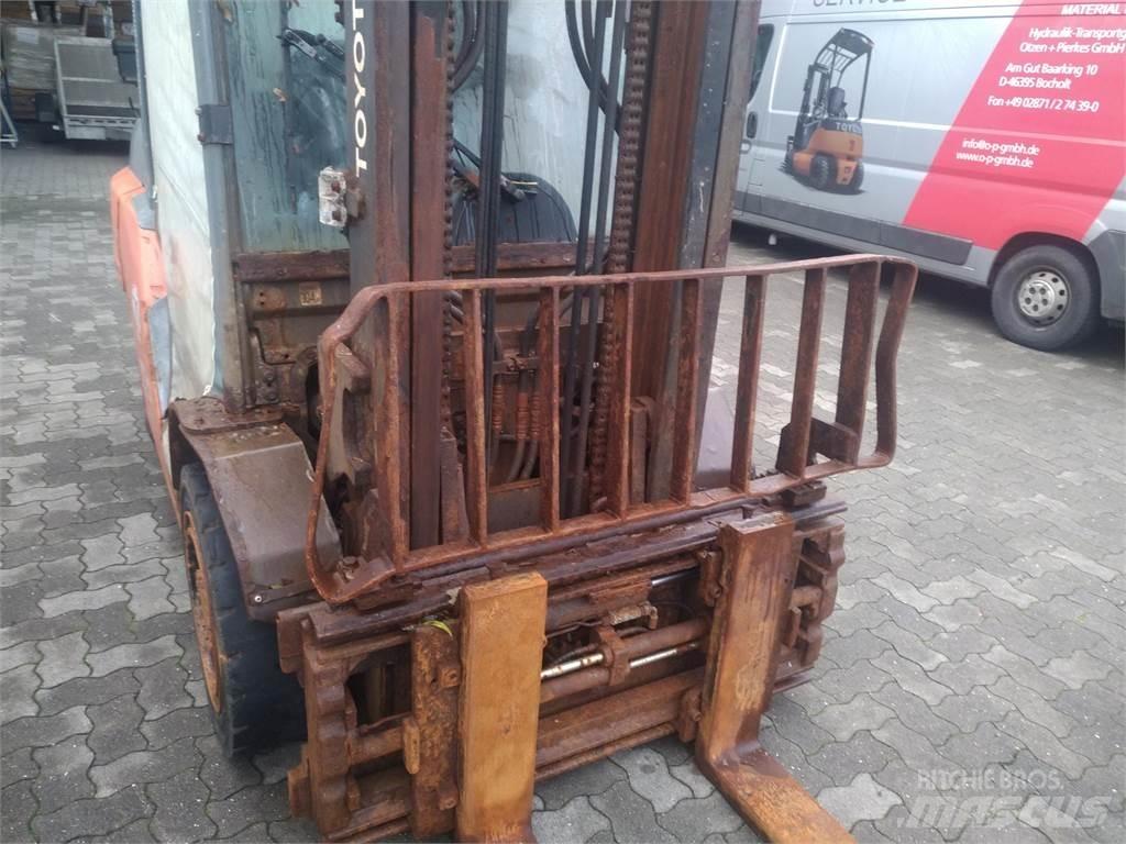 Toyota 40-8FD40N Diesel Forklifts