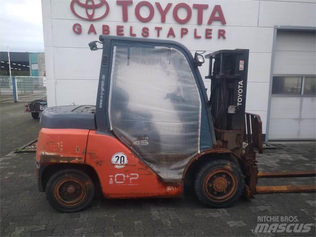 Toyota 40-8FD40N Diesel Forklifts