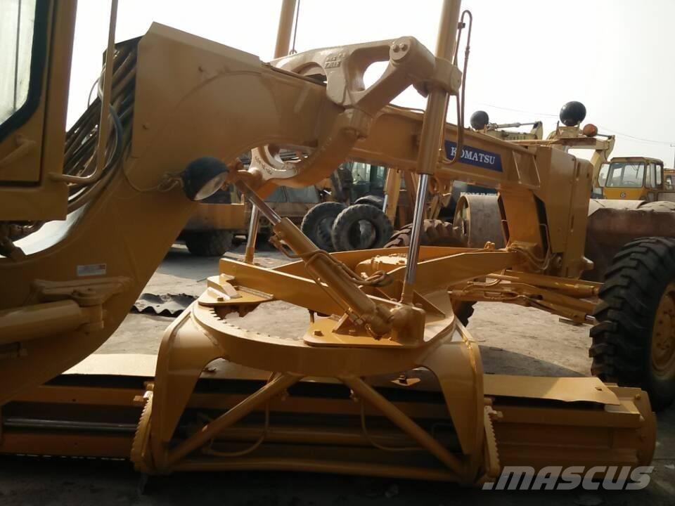 Komatsu GD 623 Motor Graders