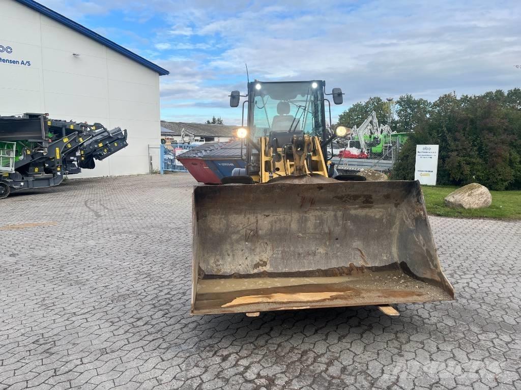 CAT 908M Wheel Loaders