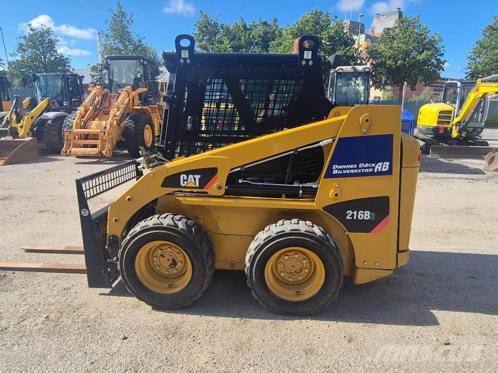 CAT 216B Skid Steer Loaders