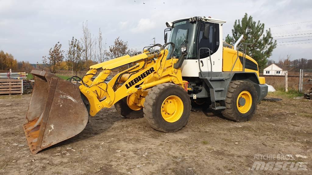 Liebherr L 524 Wheel Loaders