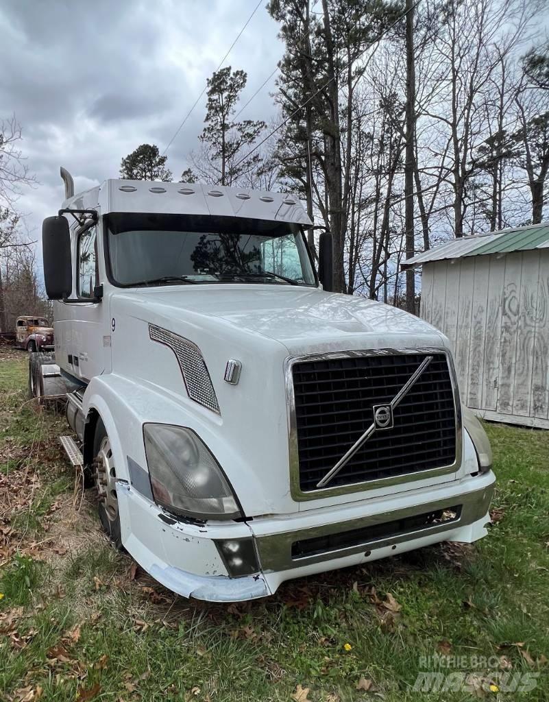 Volvo N389200 Conventional Trucks / Tractor Trucks