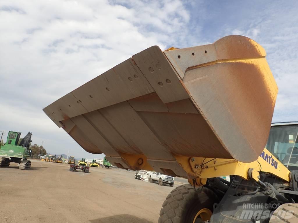 Komatsu WA475-10 Wheel Loaders