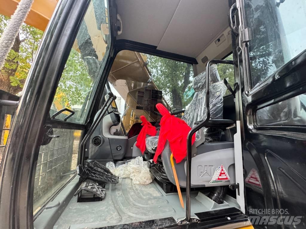 CAT 320 D Crawler Excavators