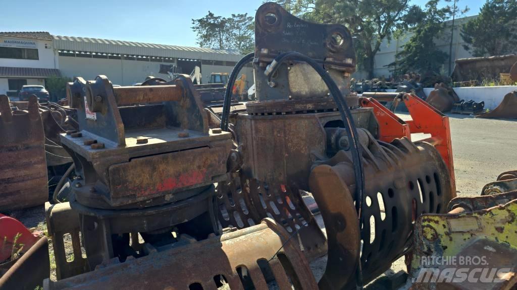 Liebherr 24625 Rotators