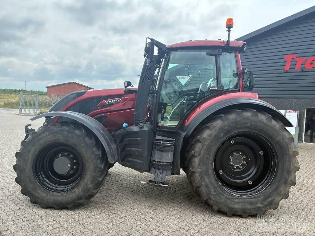 Valtra 254 Versus Tractors