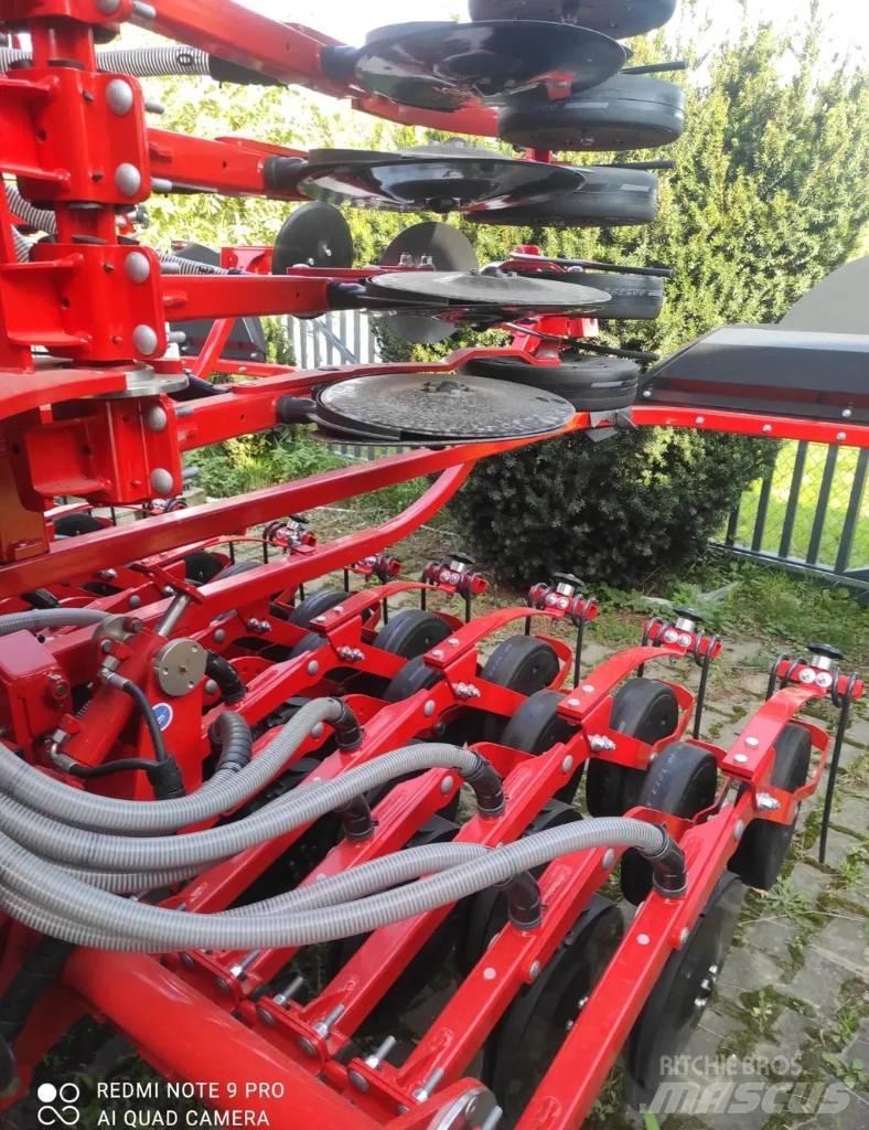 Kuhn Espro 6000 R Farm Drills