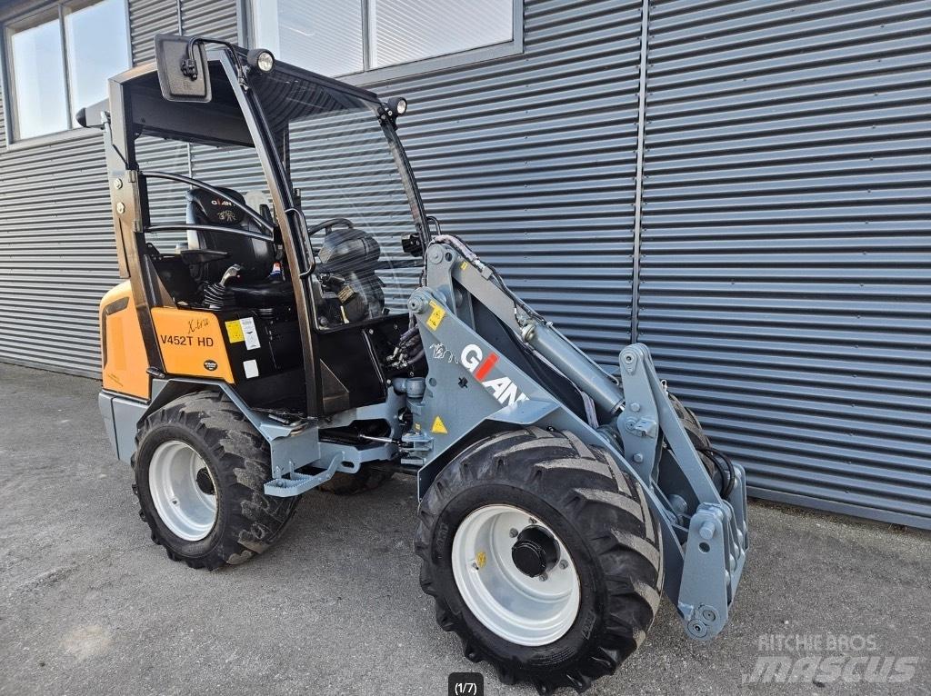GiANT v452t hd x-tra Mini Loader