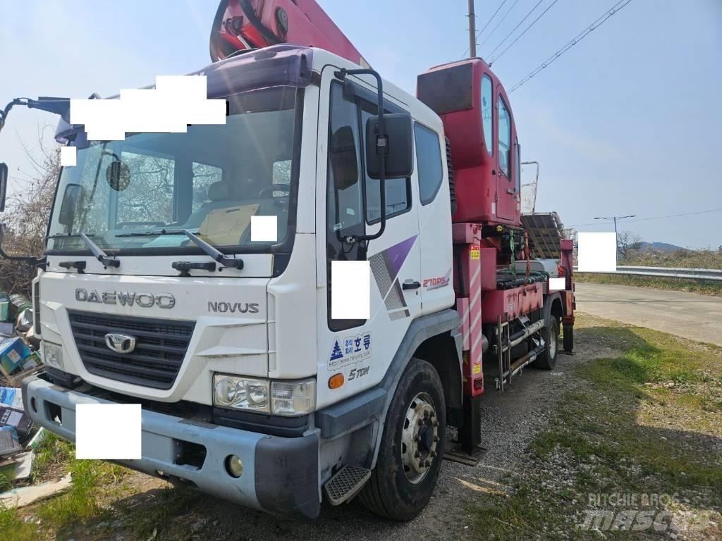 Horyong SKY450 Truck Mounted Aerial Platforms