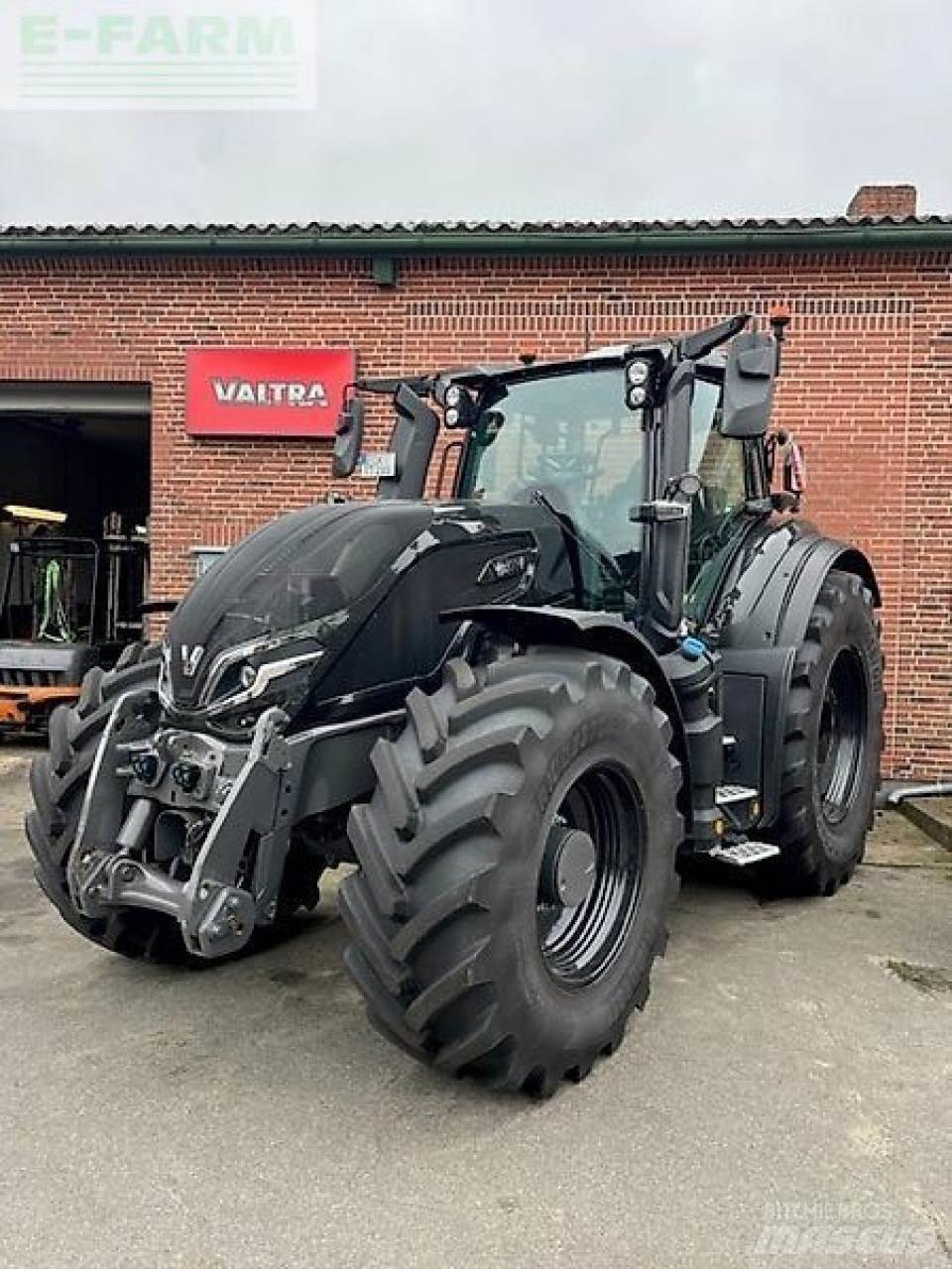 Valtra q265 Tractors