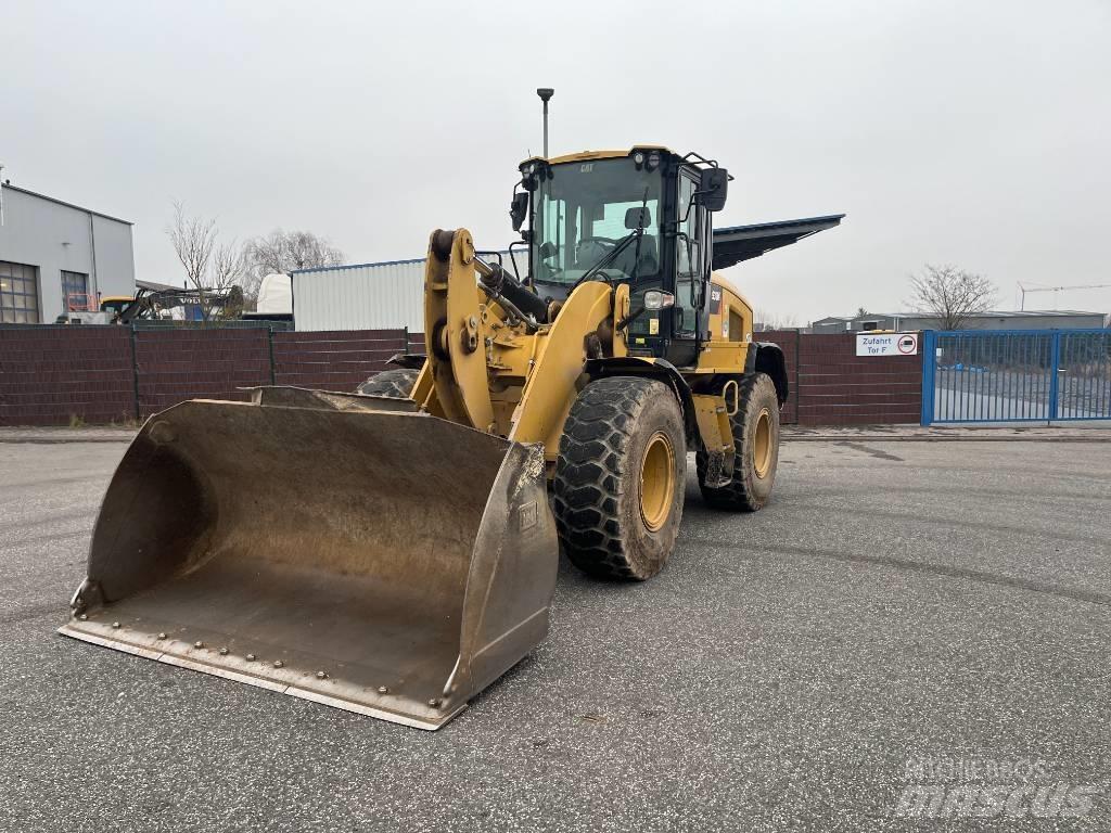CAT 930M Wheel Loaders