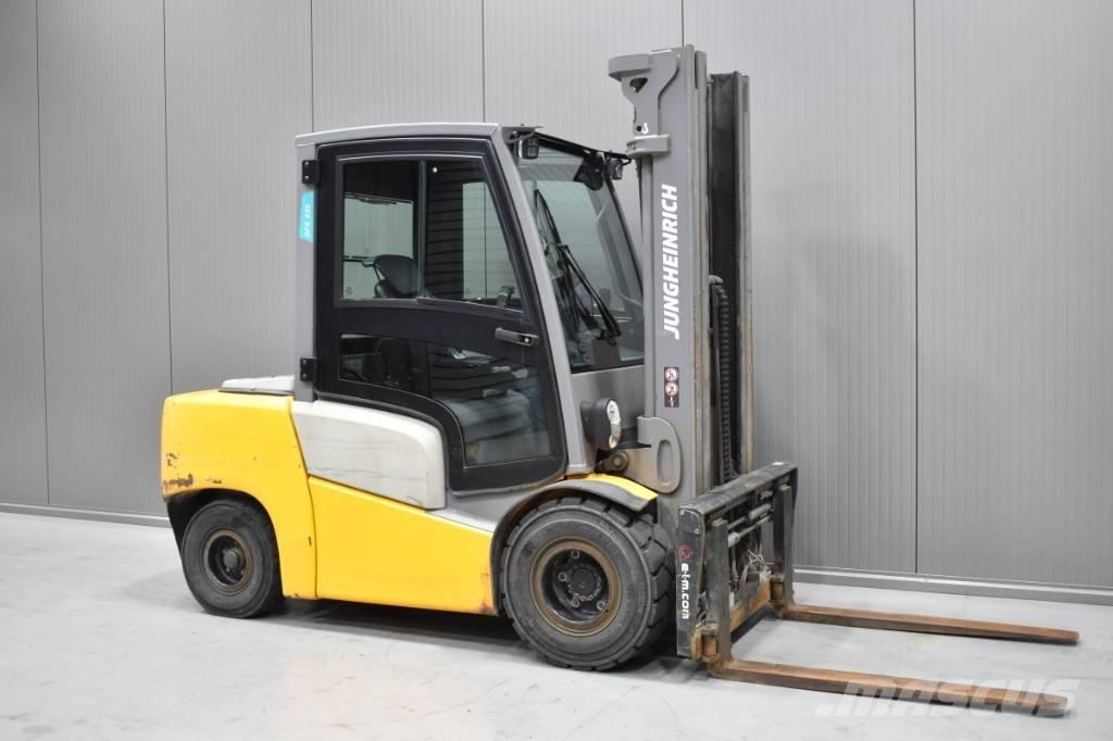 Jungheinrich DFG 435 Diesel Forklifts