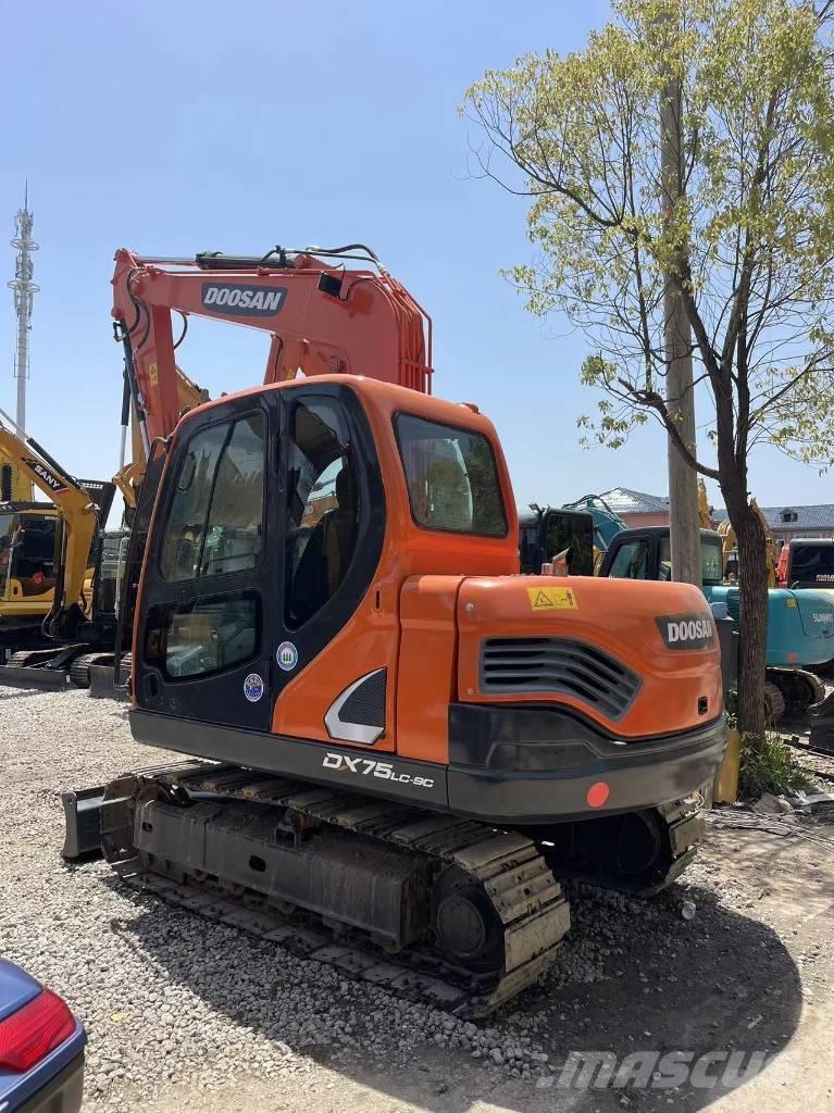 Doosan DX 75-9 C Mini excavators  7t - 12t