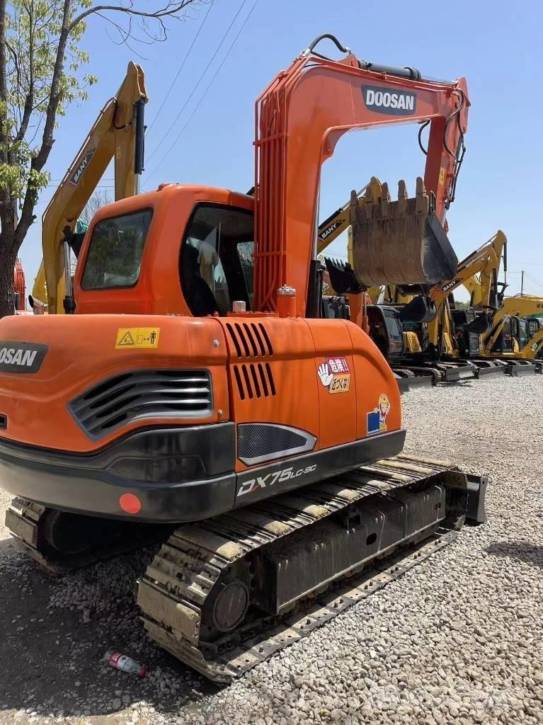 Doosan DX 75-9 C Mini excavators  7t - 12t