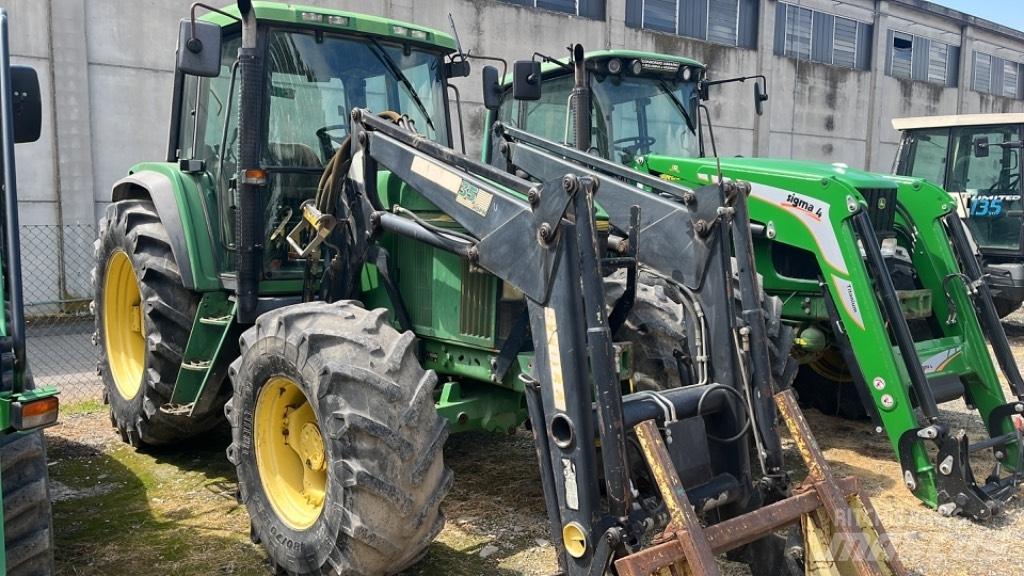 John Deere 6600 Tractors