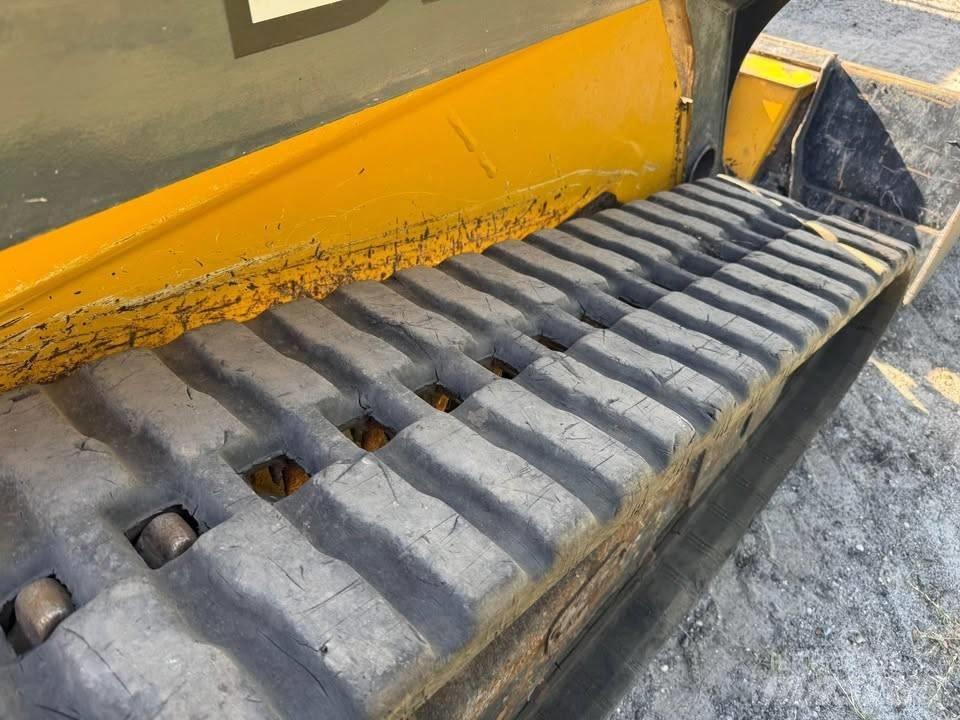 John Deere 325G Skid Steer Loaders