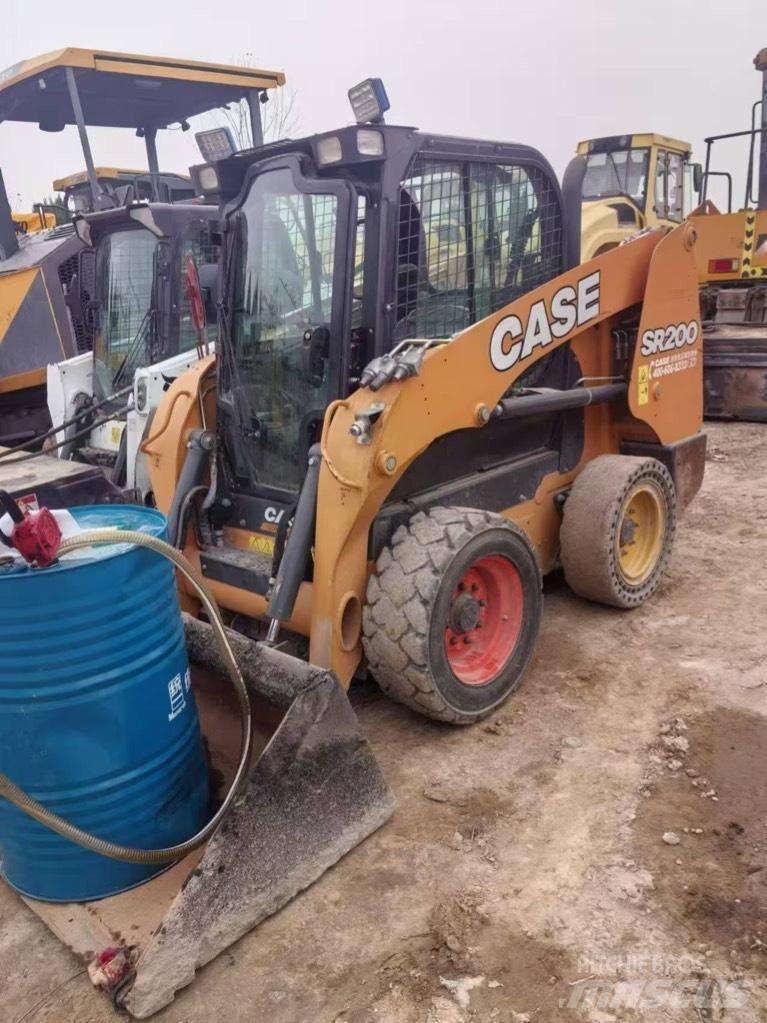 CASE SR 200 Skid Steer Loaders
