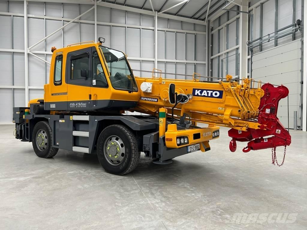Kato CR 130 Ri Mobile and all terrain cranes