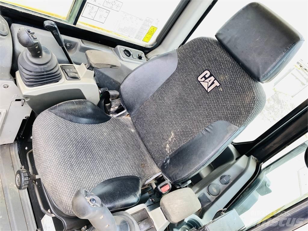 CAT 305E2 Mini excavators  7t - 12t