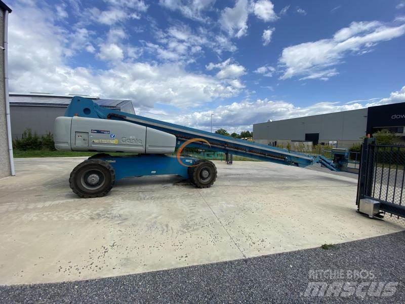 Genie S-125 Articulated boom lifts