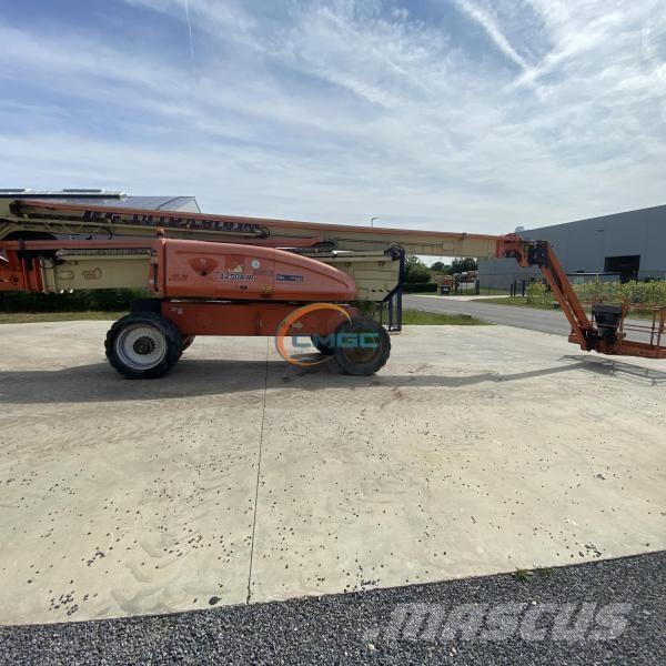 JLG 1250AJP Articulated boom lifts