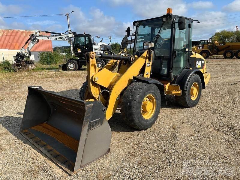 CAT 906H Wheel Loaders
