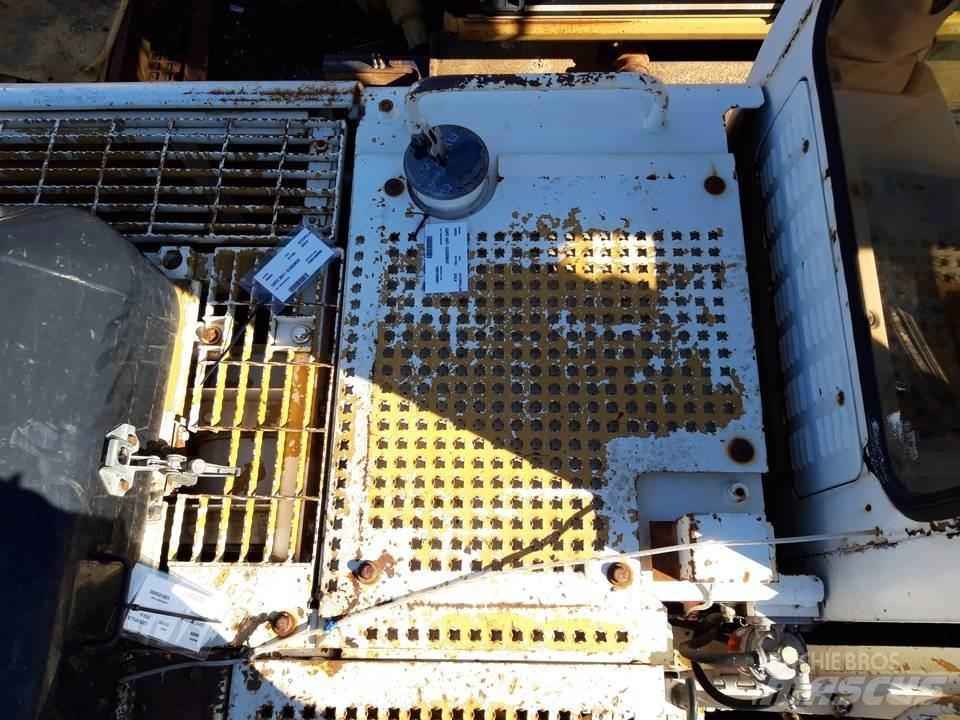 CAT 325LN Forestry Cabin