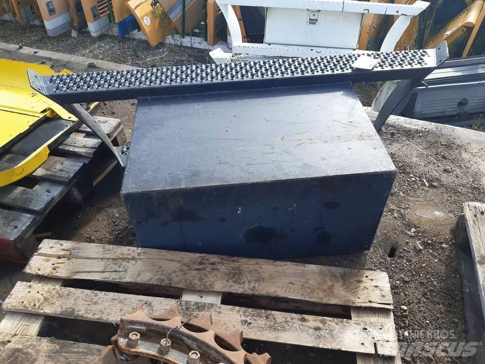 CAT M318C Forestry Cabin