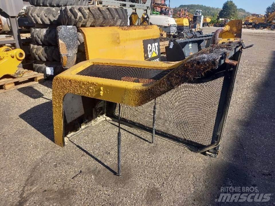 CAT M320F Forestry Cabin