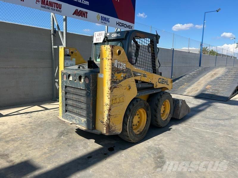 Gehl SR135 Mini Loader
