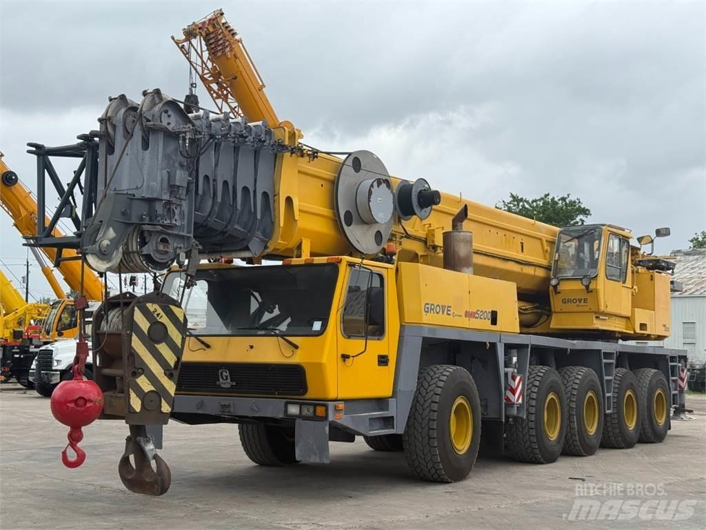 Grove GMK5240 Mobile and all terrain cranes