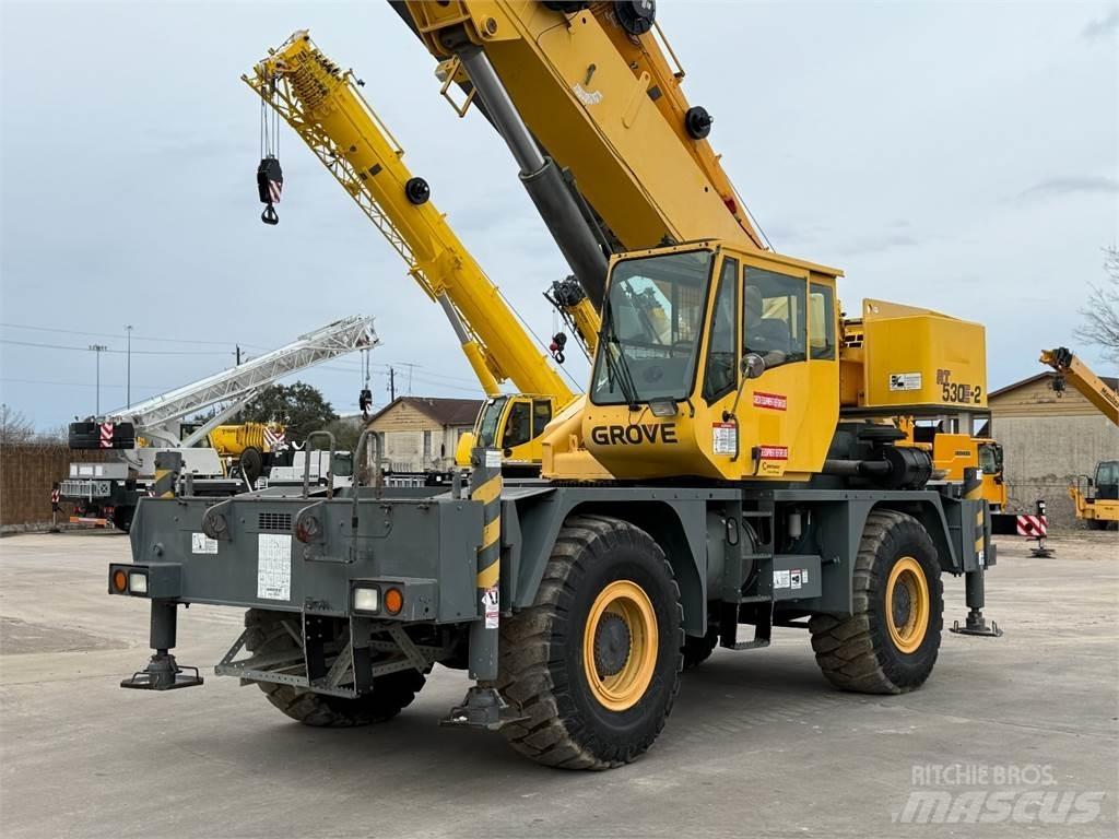 Grove RT530E-2 Rough Terrain Cranes