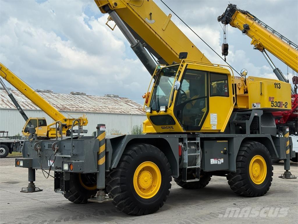 Grove RT530E-2 Rough Terrain Cranes